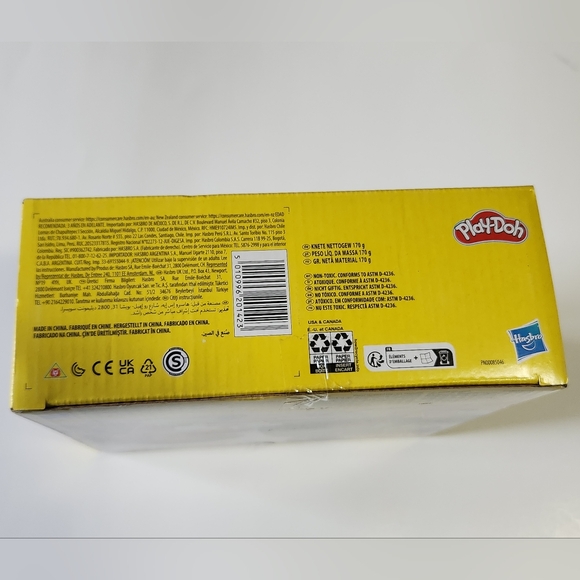 Play Doh Aiplane Explorer Starter Set - Picture 6 of 11